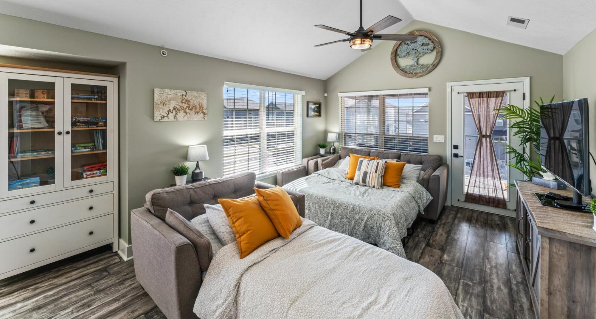 Golf On Site - Walk-in Shower - Jetted Tub - Free Attraction Tickets Included Casa vacanze *